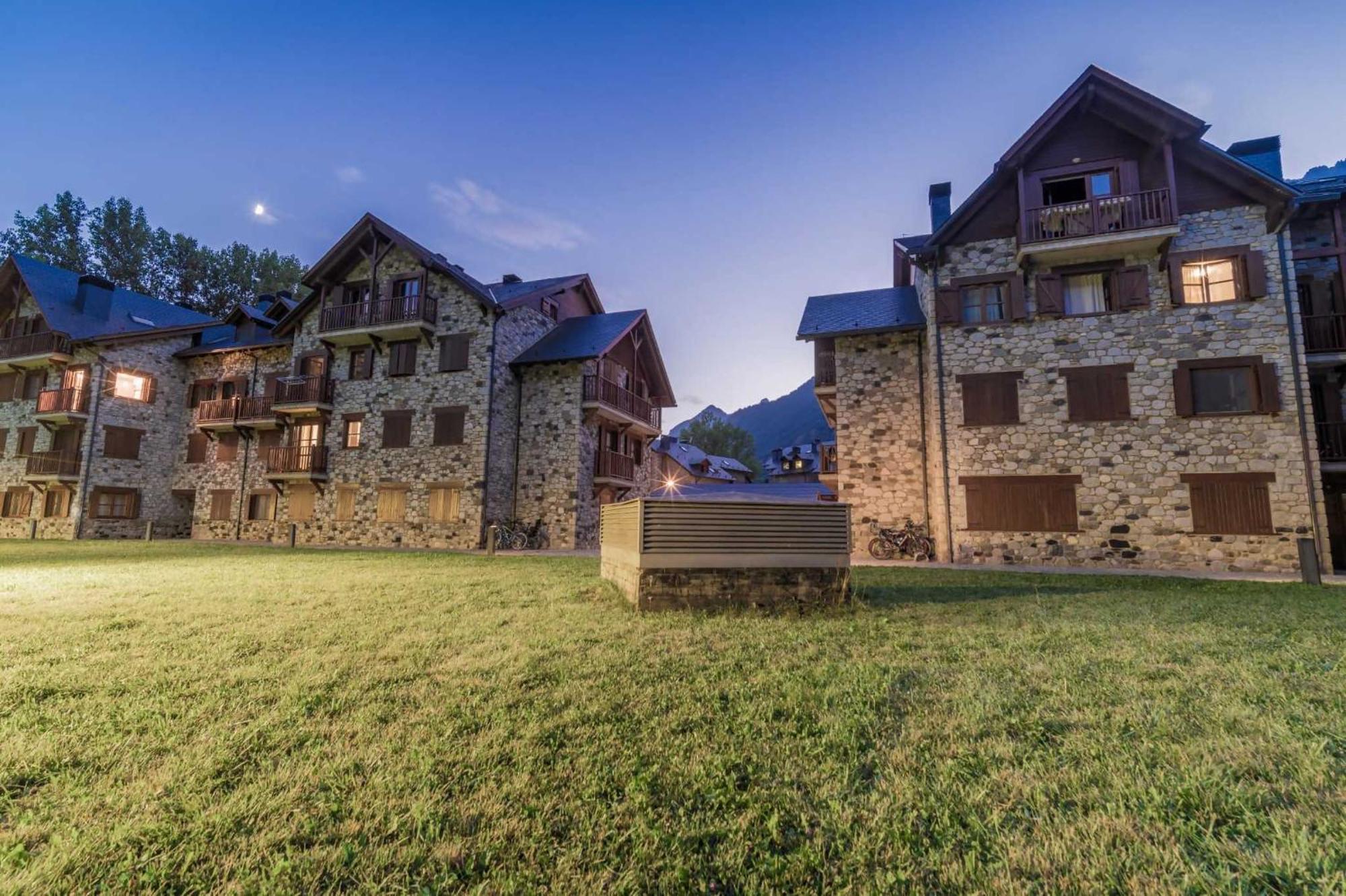 Loira Casa Sanchines Duplex De Lujo En Benasque Daire Dış mekan fotoğraf