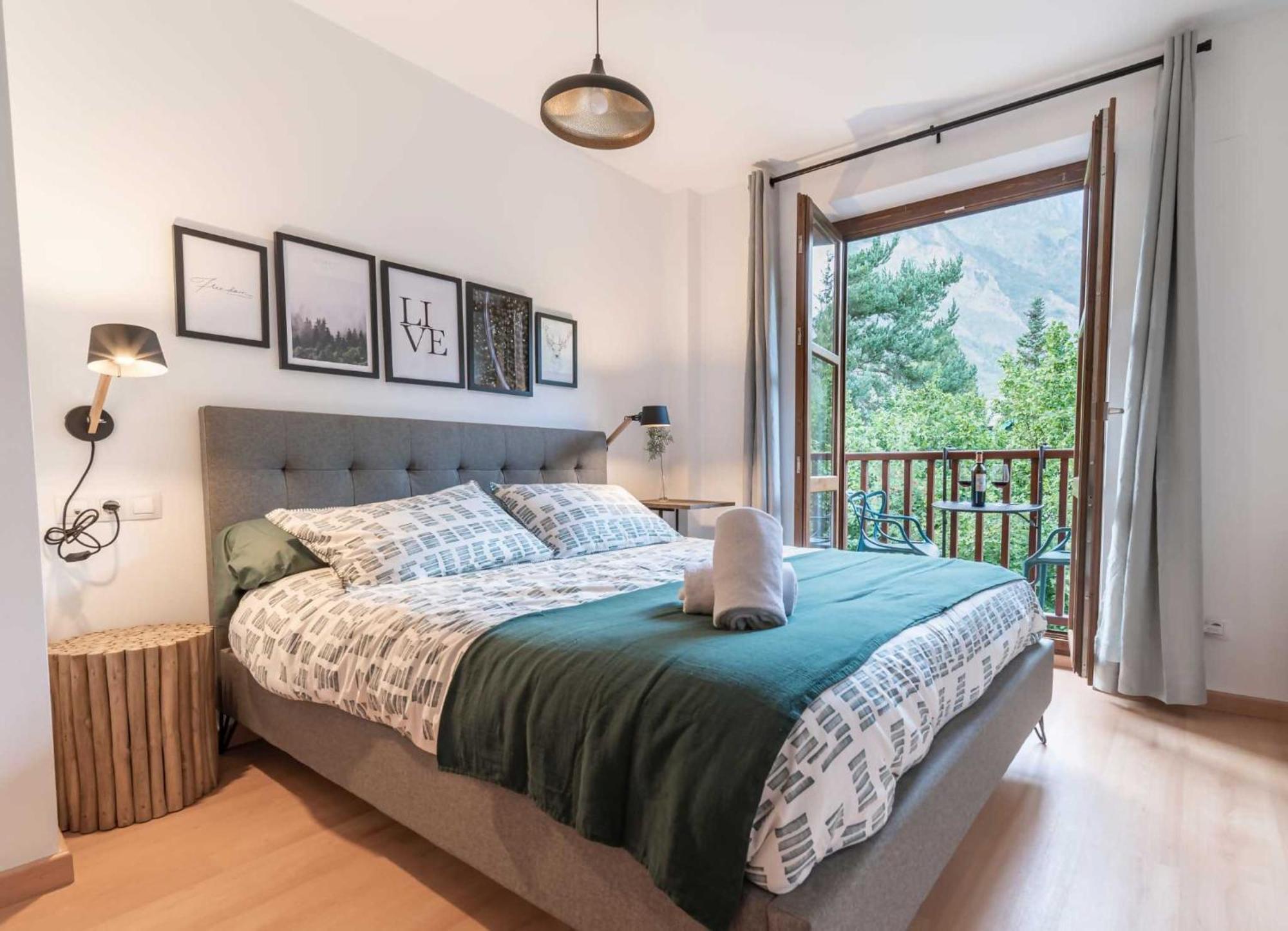 Loira Casa Sanchines Duplex De Lujo En Benasque Daire Dış mekan fotoğraf